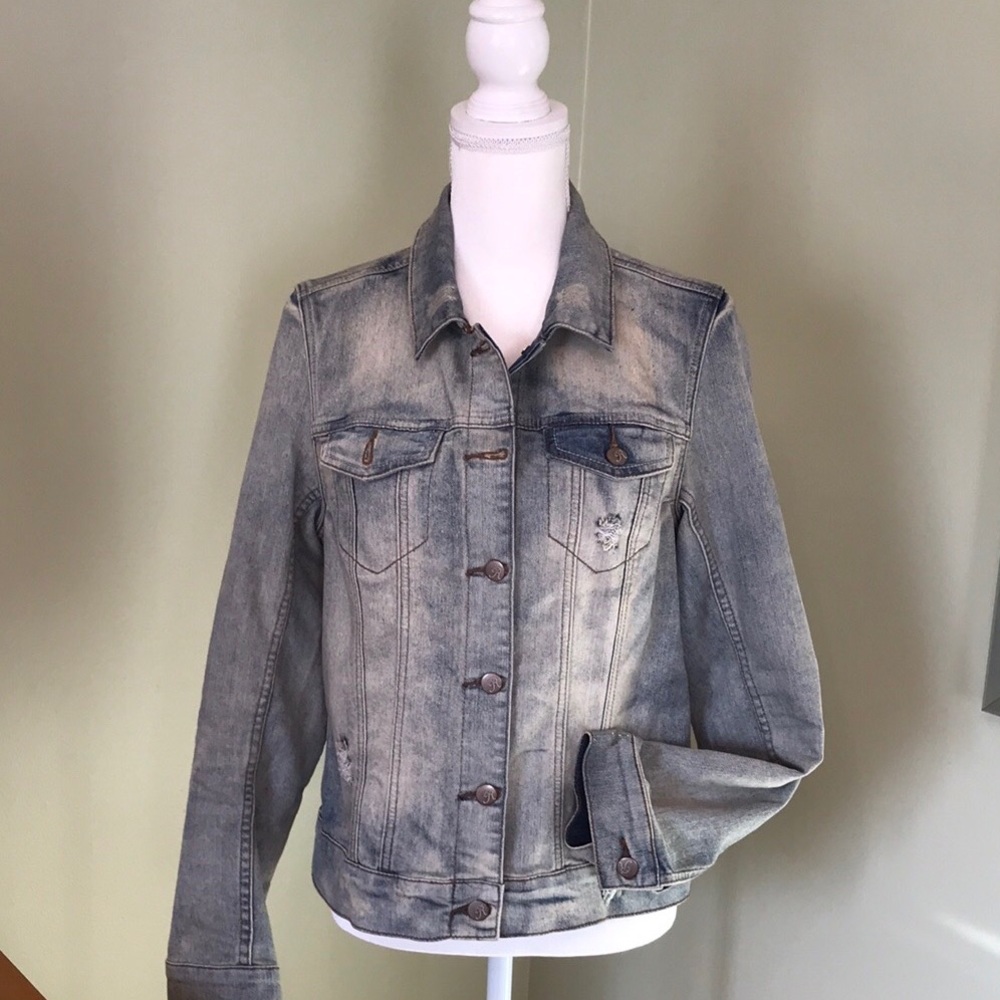 🌼🌼🌼Women’s Denim Light Vintage Wash Jacket, M